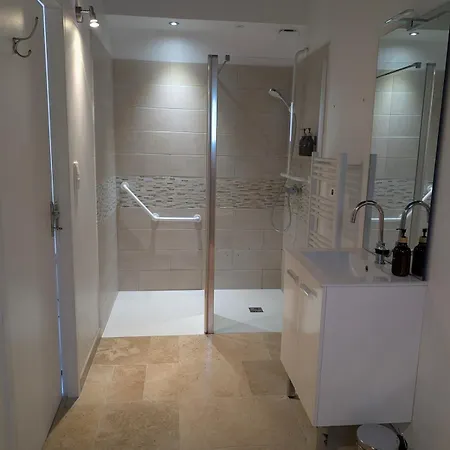 Spacious In بيت للعطل *